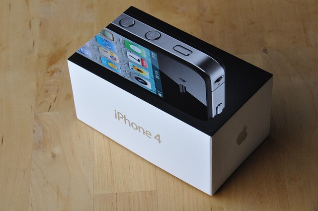 IPhone je super mobil. 