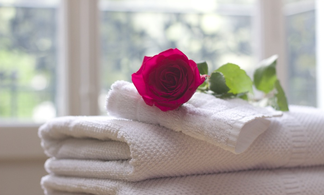 ručníky a květina